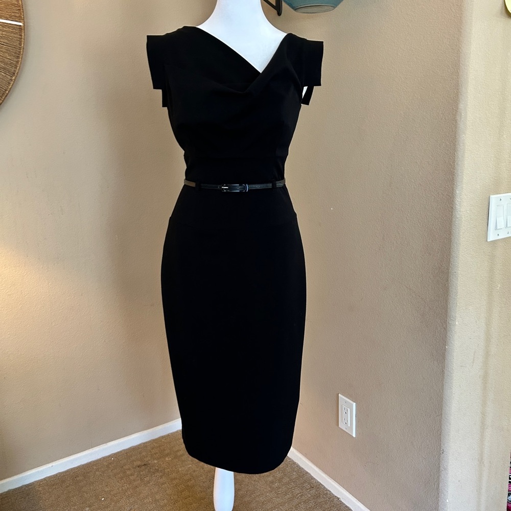 Elegant black dress - Black Halo